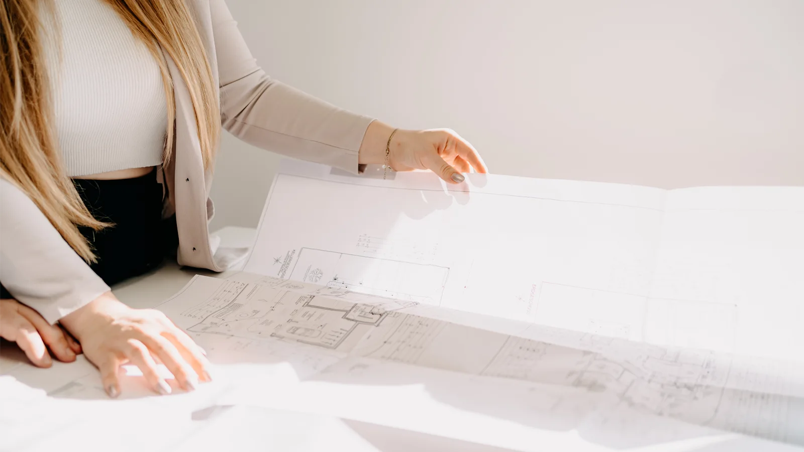 Benjamin Förderer bei der Vorbereitung einer Beratung